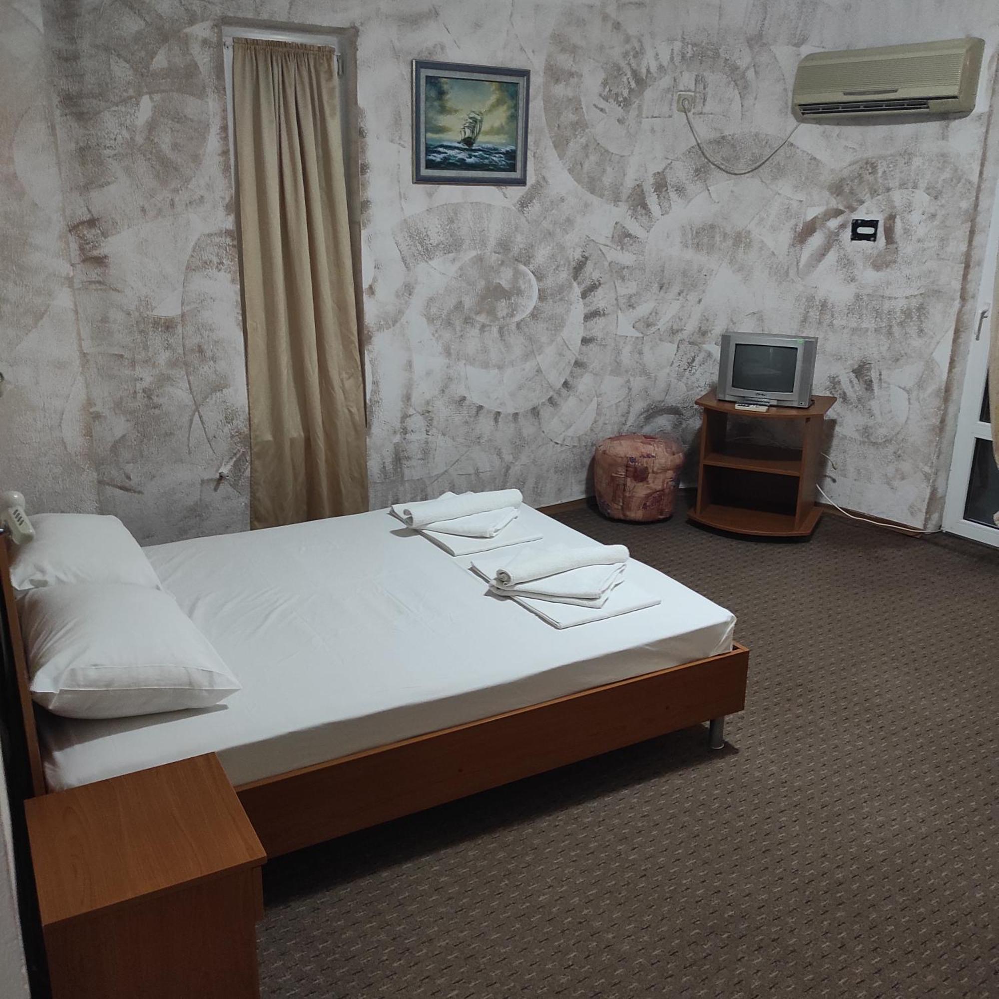 Хотел Андре Otel Chernomorets Oda fotoğraf